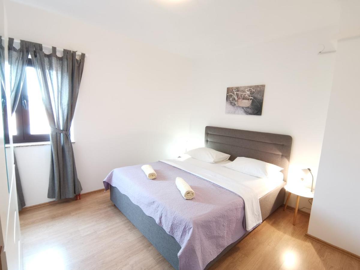 Apartman Sintic คิร์ก ภายนอก รูปภาพ