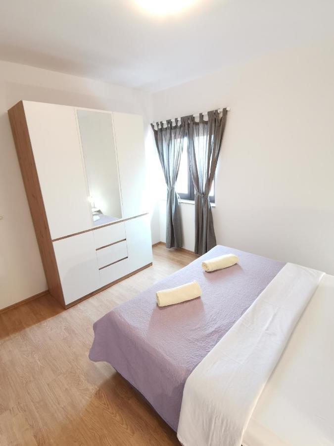 Apartman Sintic คิร์ก ภายนอก รูปภาพ