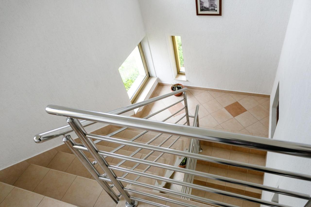 Apartman Sintic คิร์ก ภายนอก รูปภาพ